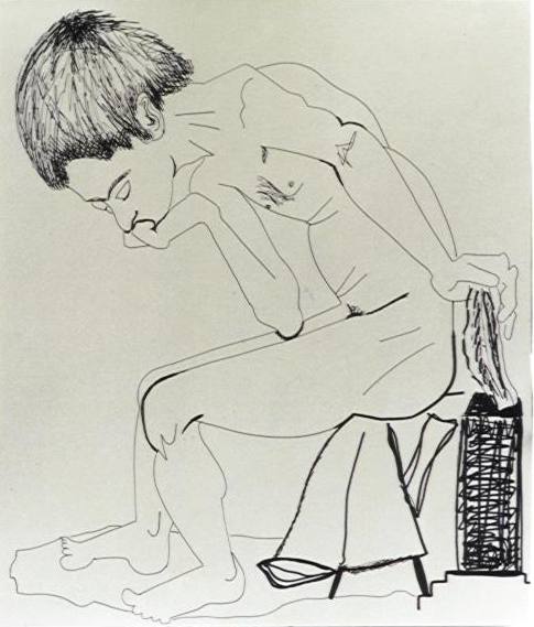 homme pench en avant assis sur un tabouret